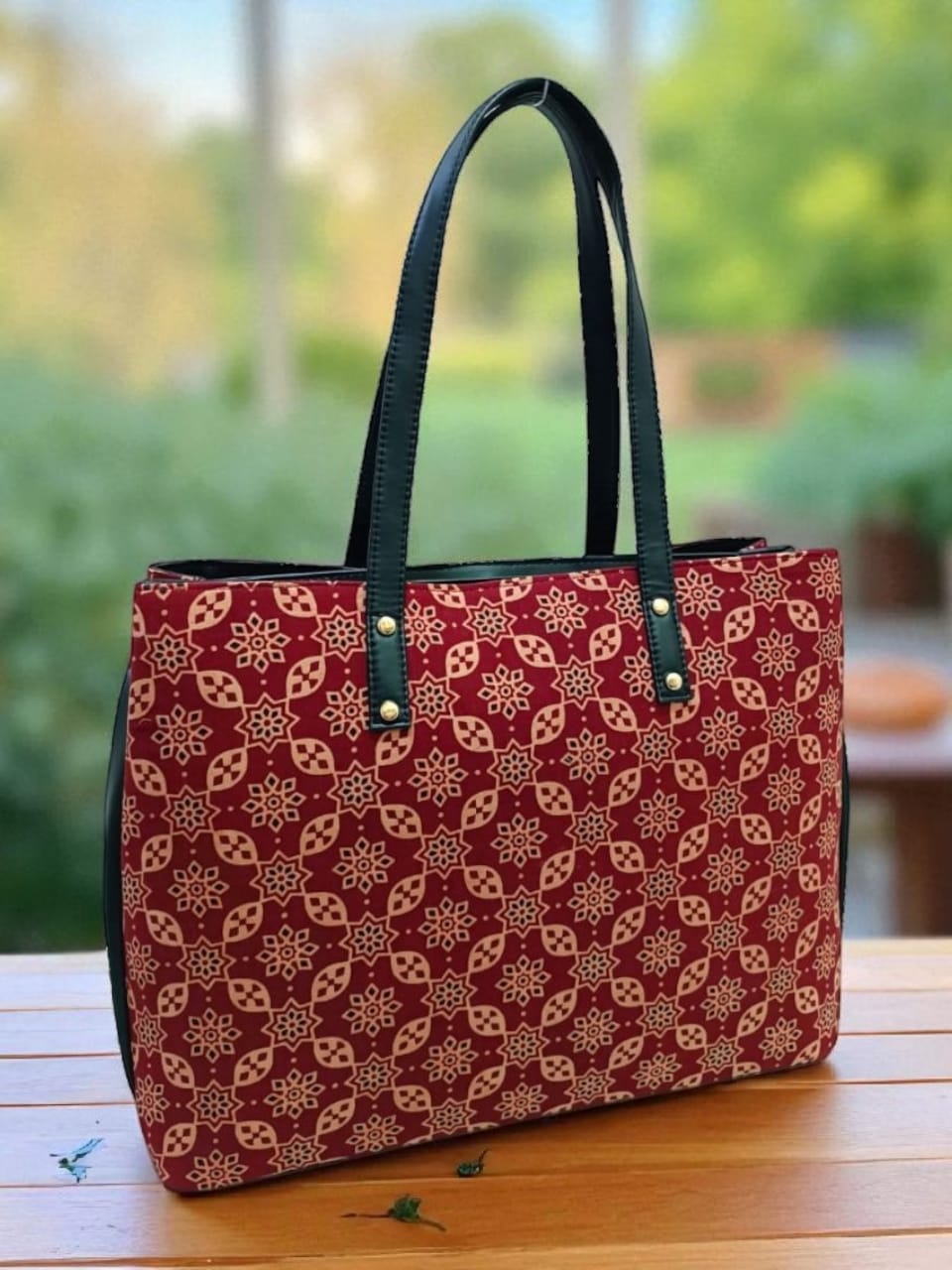 The 3 Pocket Printed Tote - Cotton