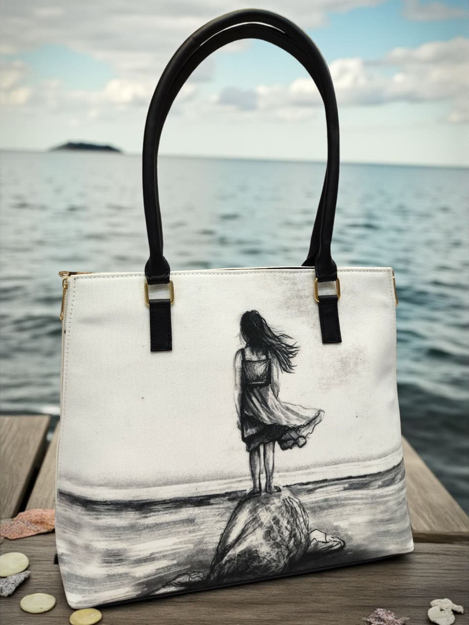 The Side Zipper Tote