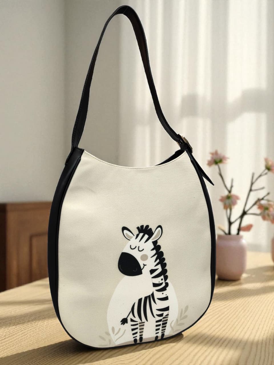 The " EGG " Tote