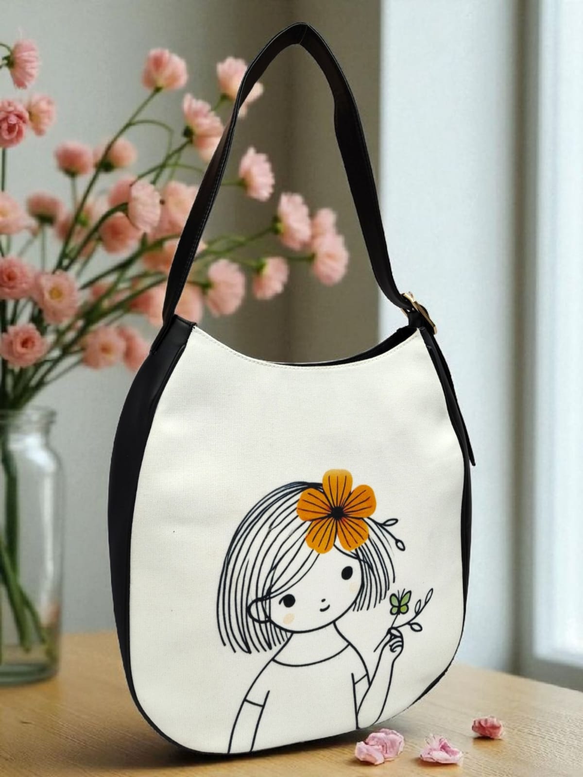 The " EGG " Tote