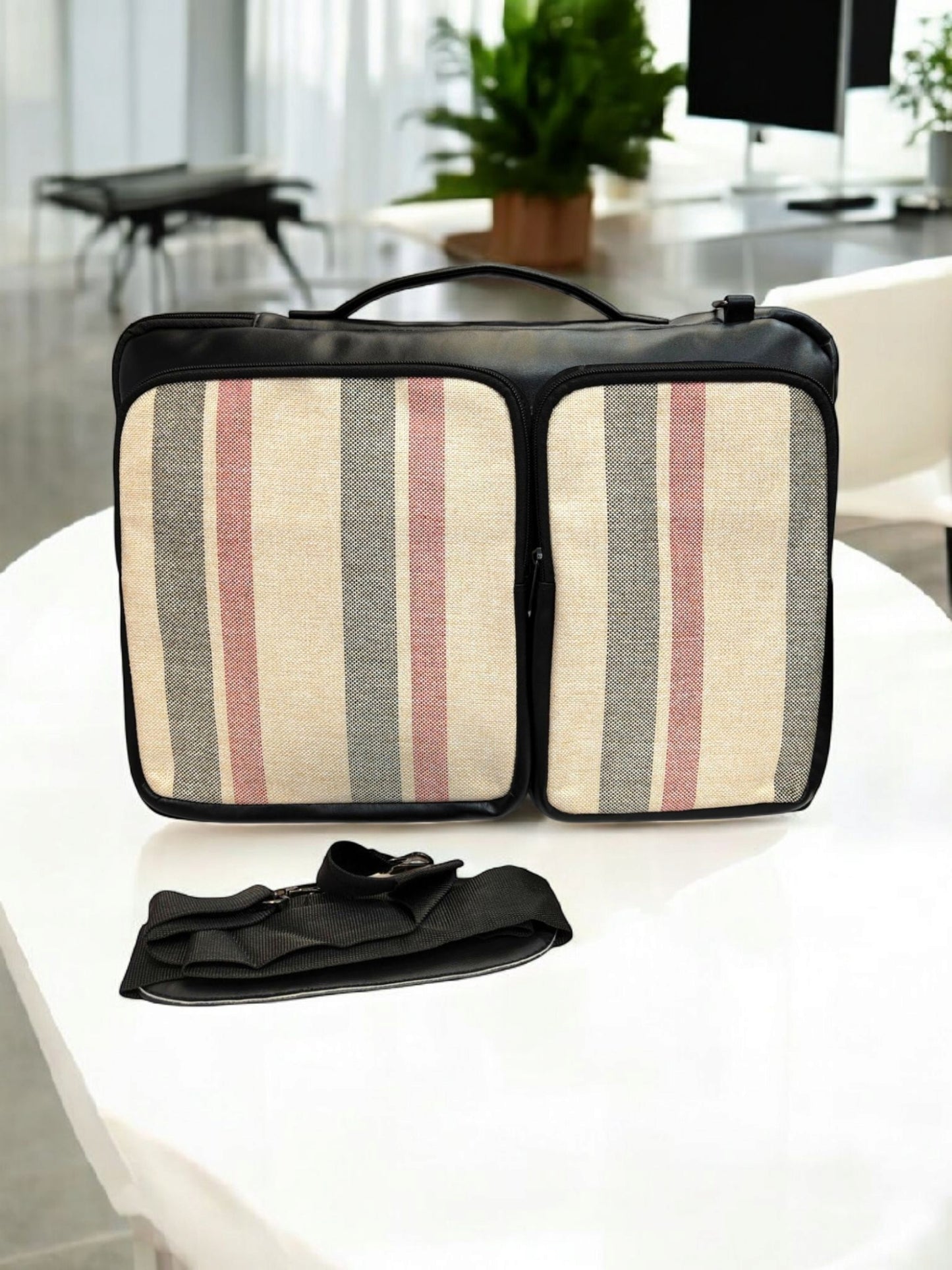 The Sleek Laptop Bag