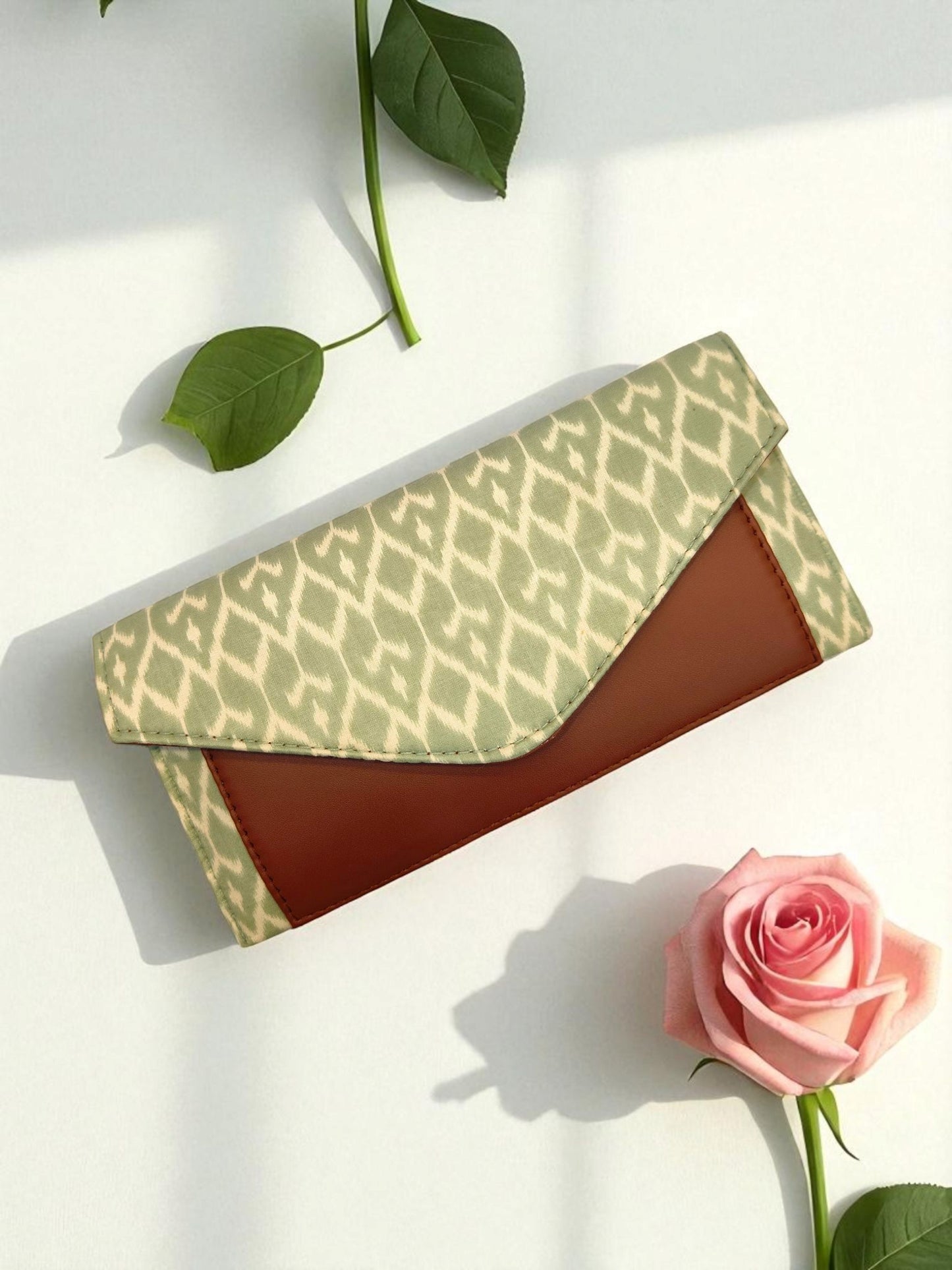 The Sleek Cotton Wallet