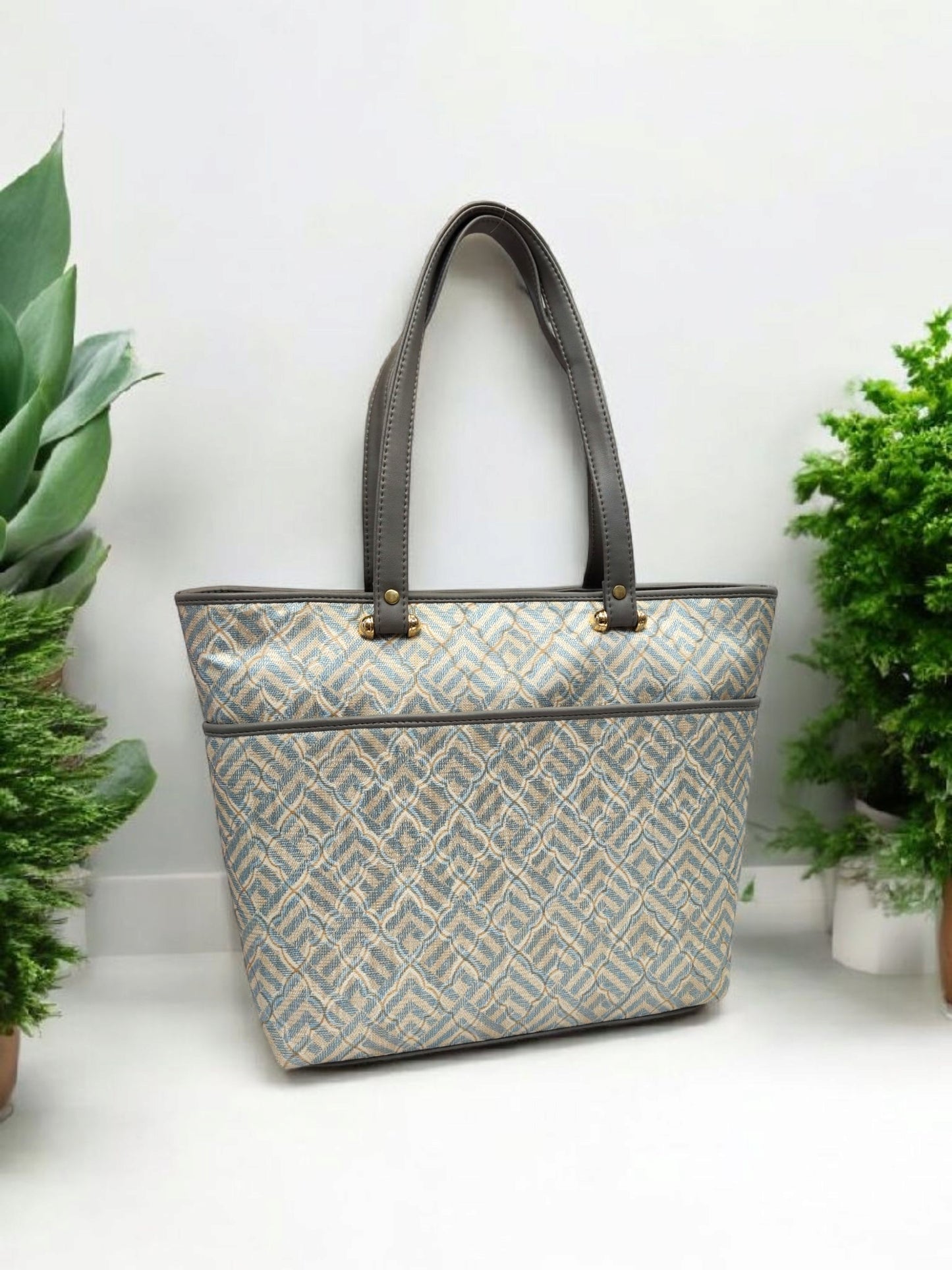 The Basket Tote
