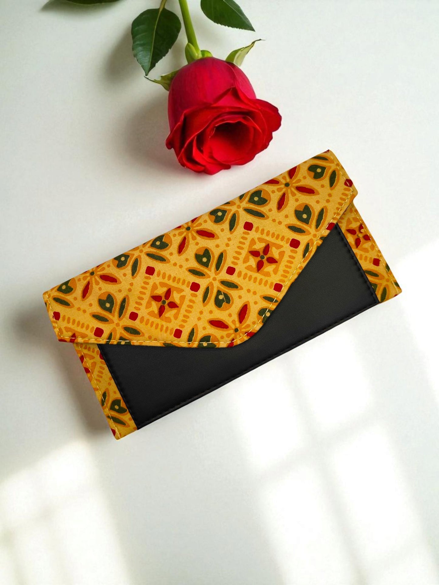 The Sleek Cotton Wallet
