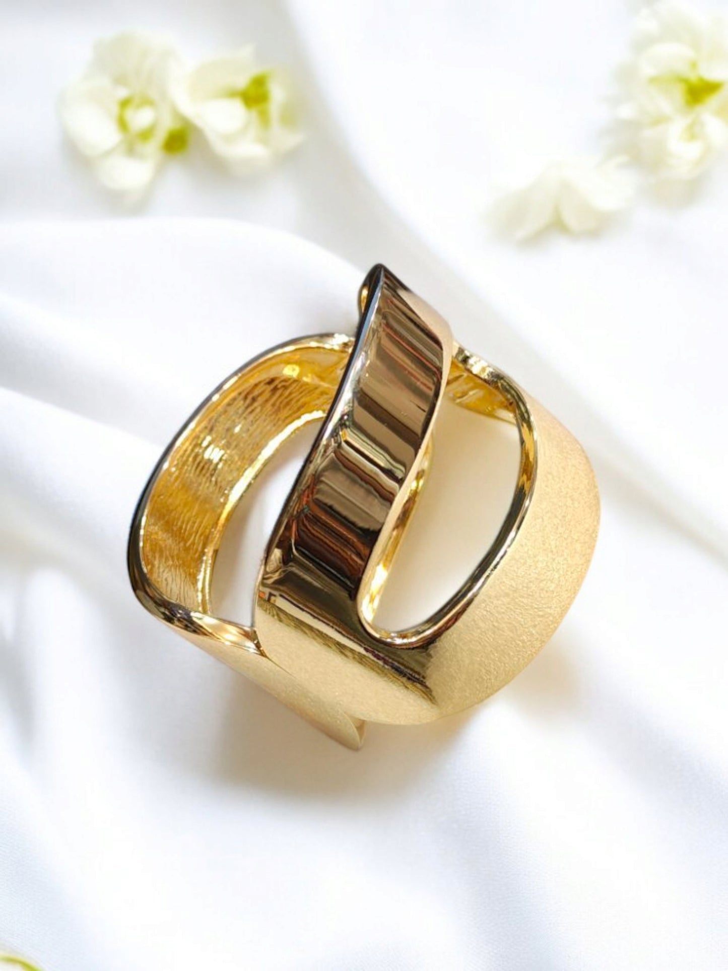 The Cuff Kadaa - By " ZEVAR "