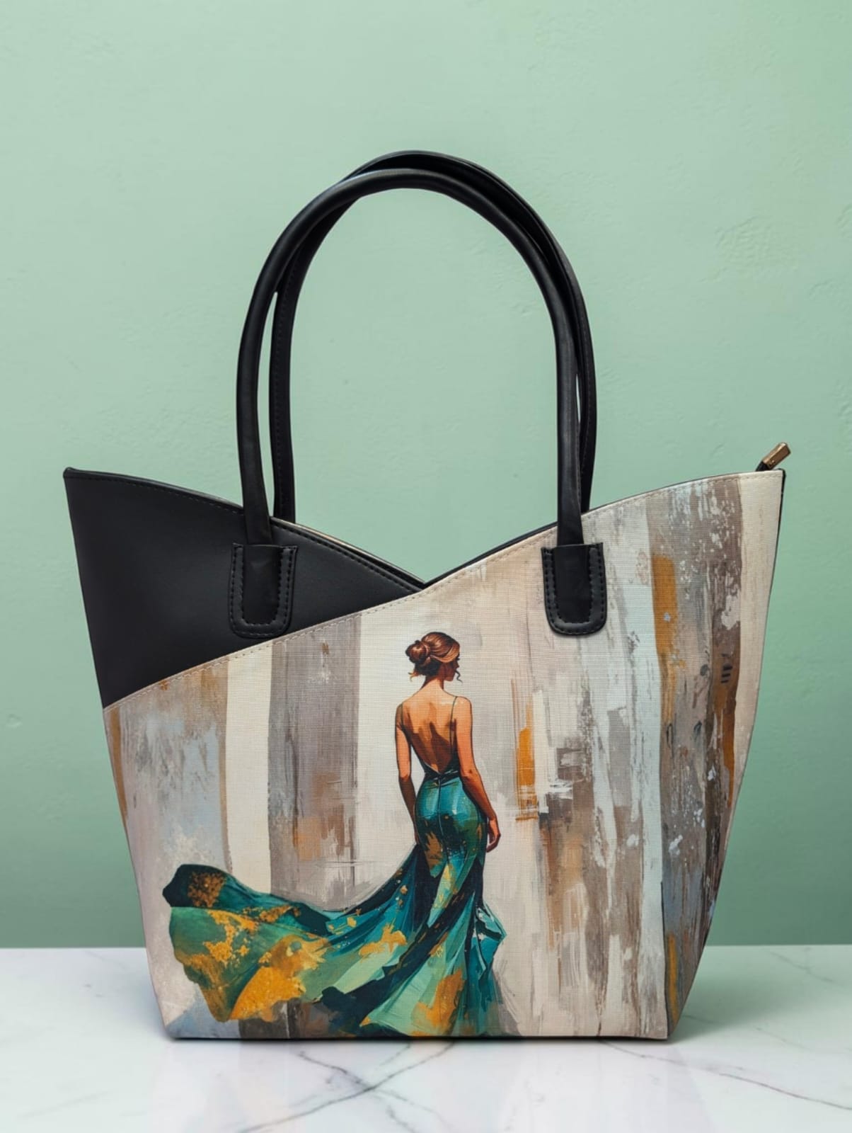 The Arch Tote