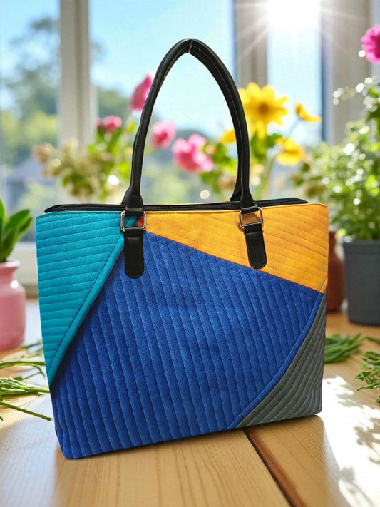 The Travel Tote
