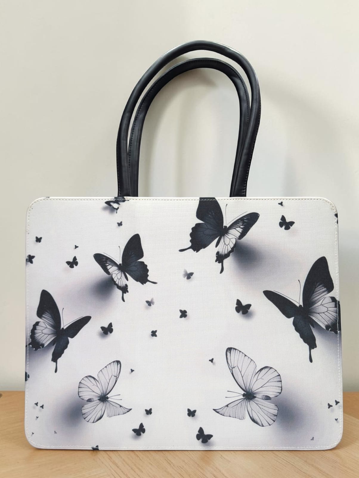 The Curve Laptop Tote