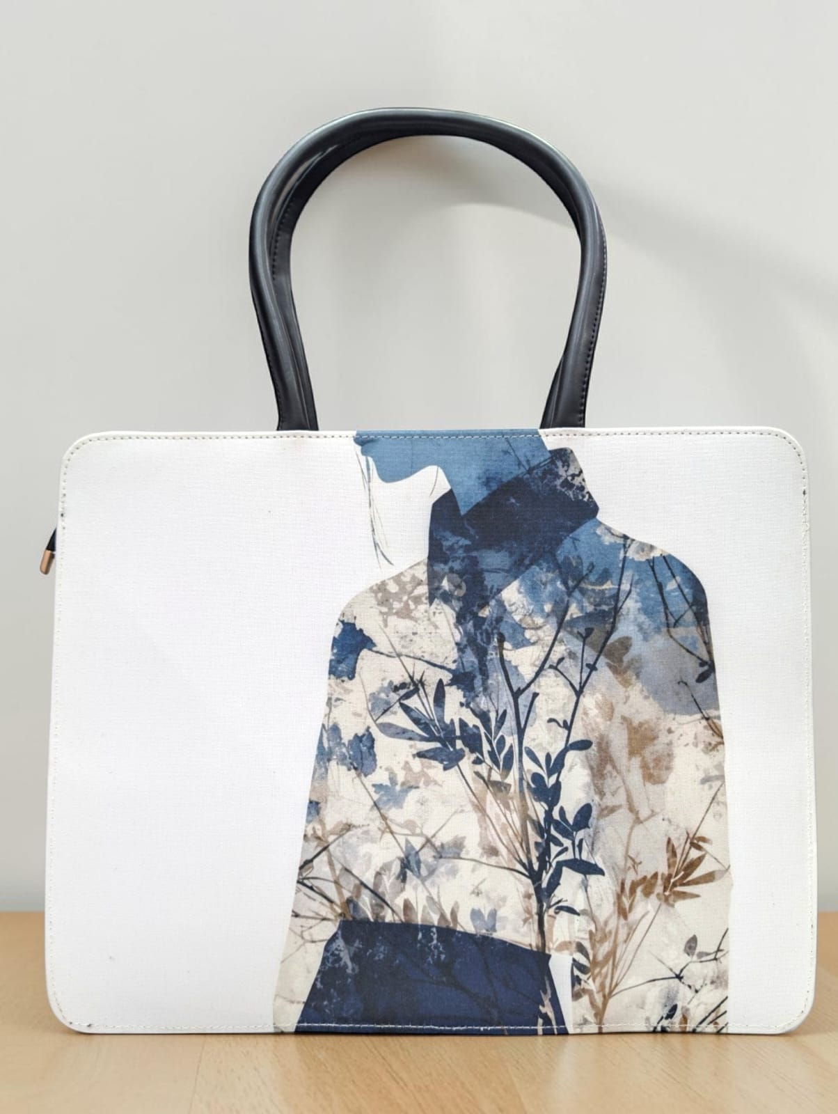 The Curve Laptop Tote