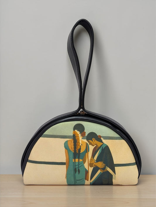 The Chandrika Loop Clutch