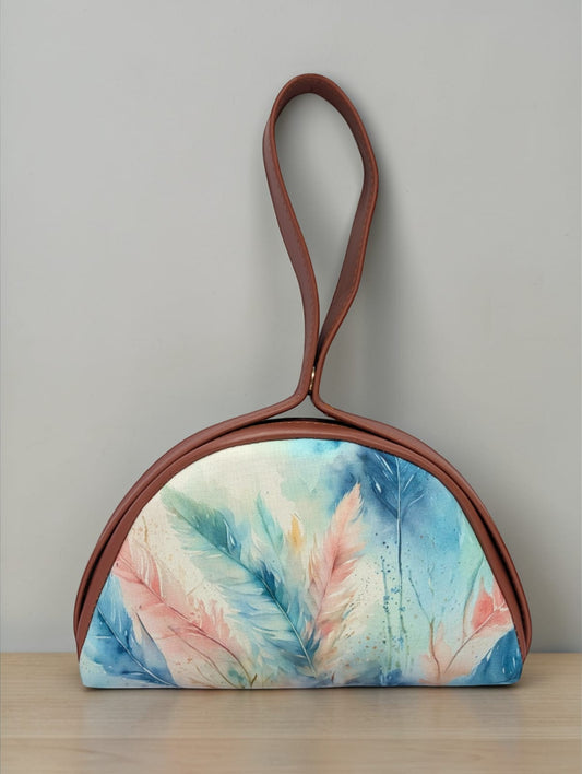 The Chandrika Loop Clutch