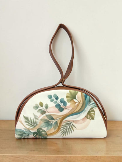 The Chandrika Loop Clutch