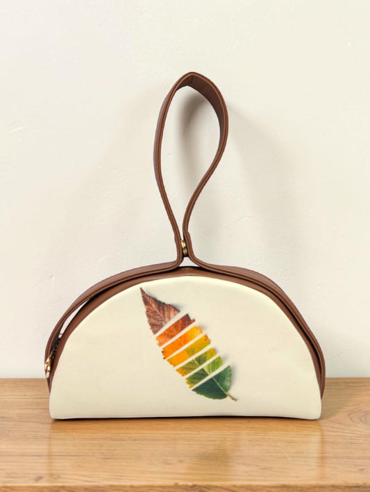 The Chandrika Loop Clutch