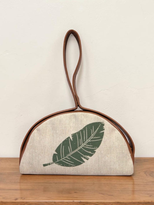 The Chandrika Loop Clutch
