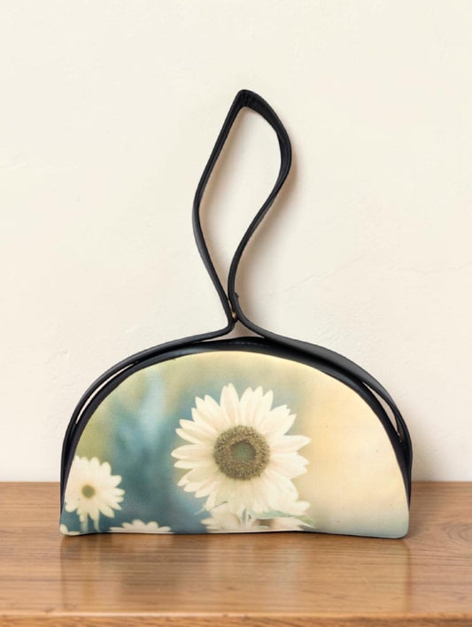 The Chandrika Loop Clutch