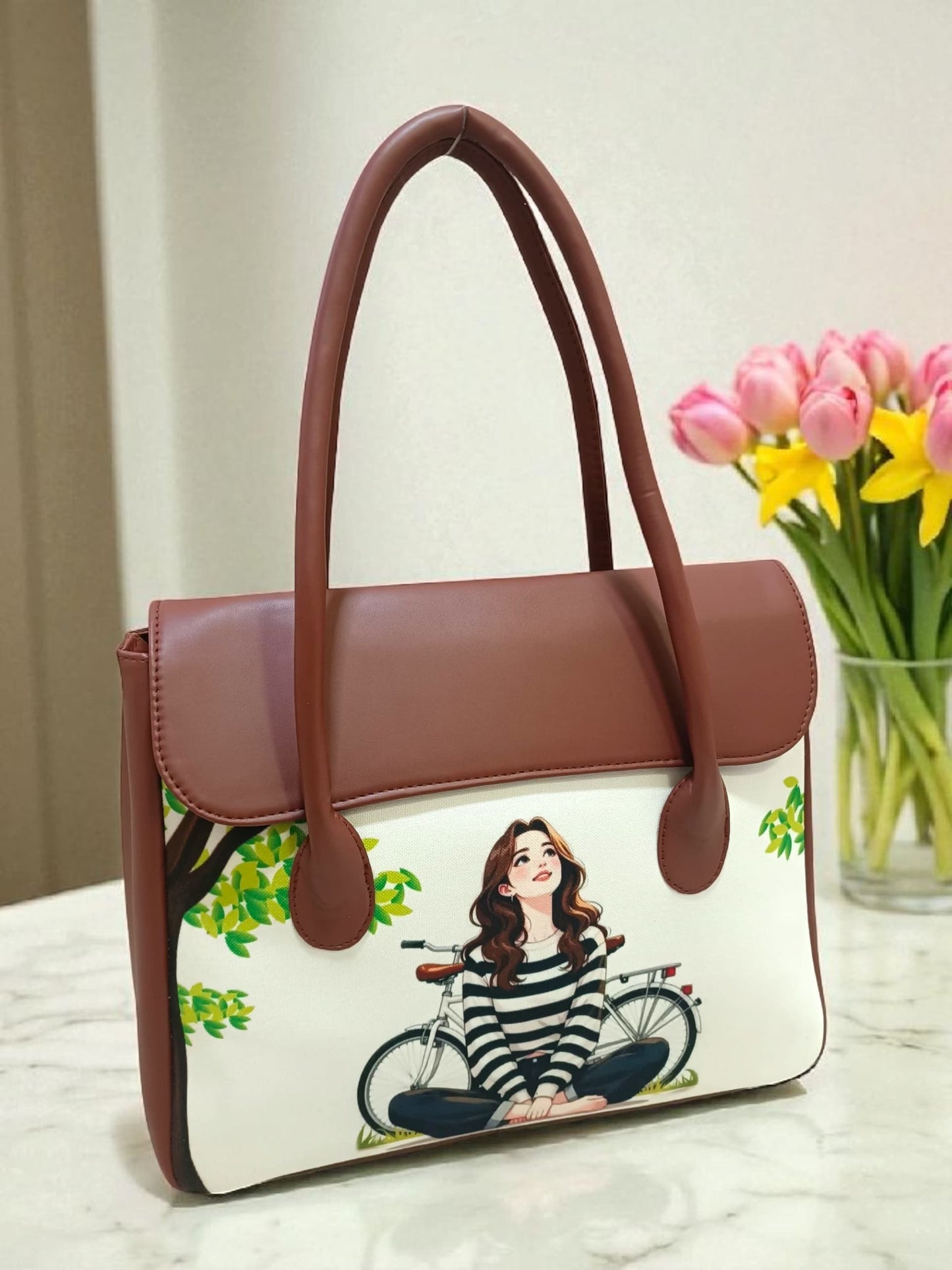 The Printed Flap Tote