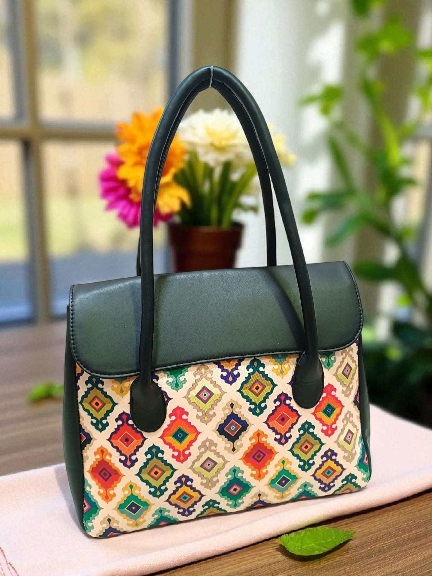 The Printed Flap Tote