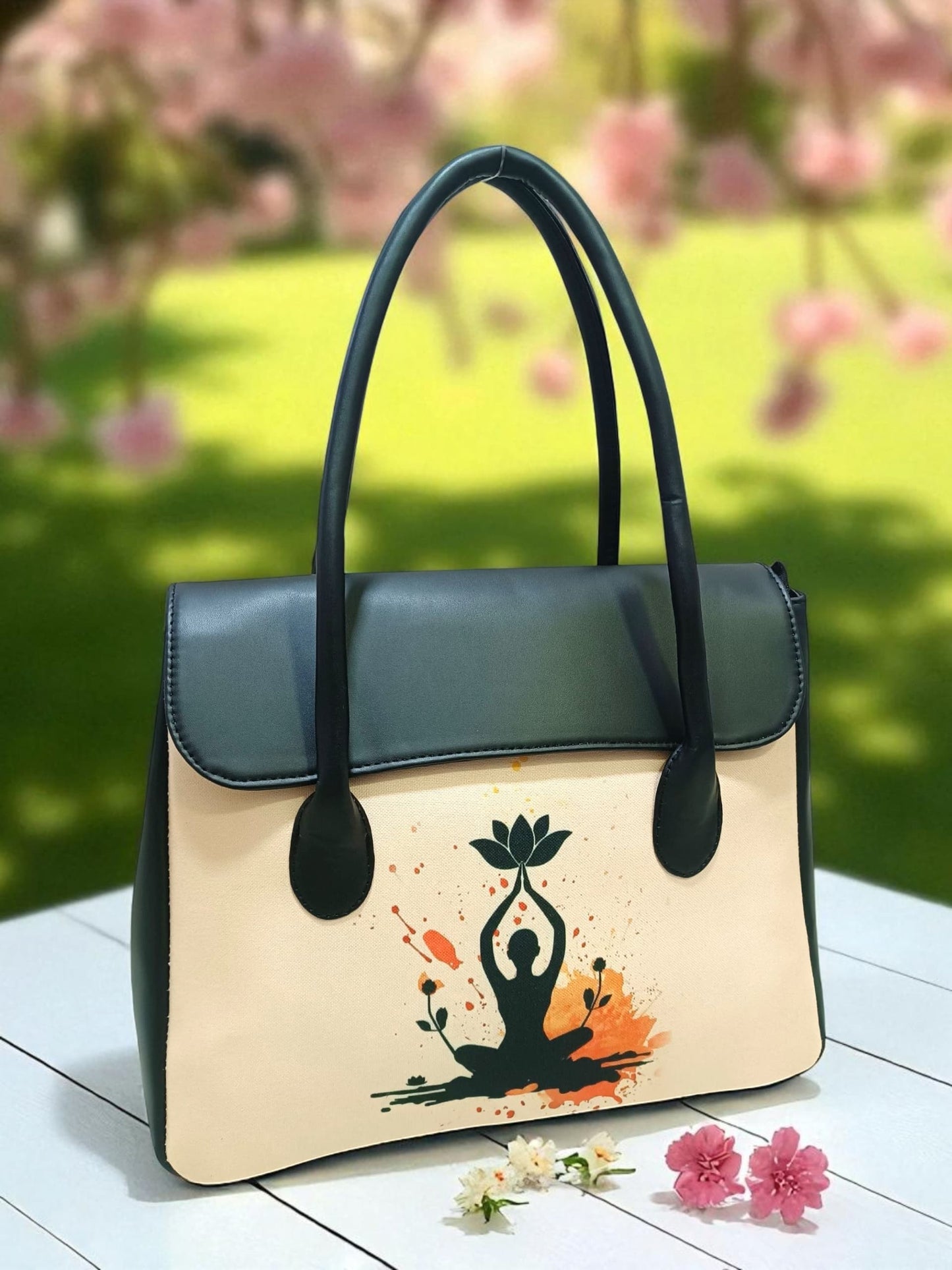 The Printed Flap Tote