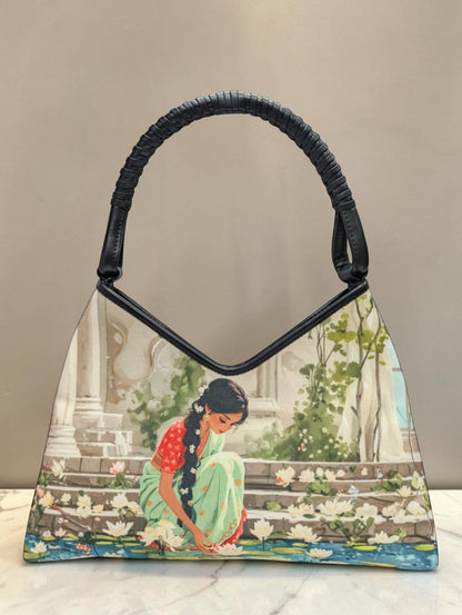 The Flora Hobo