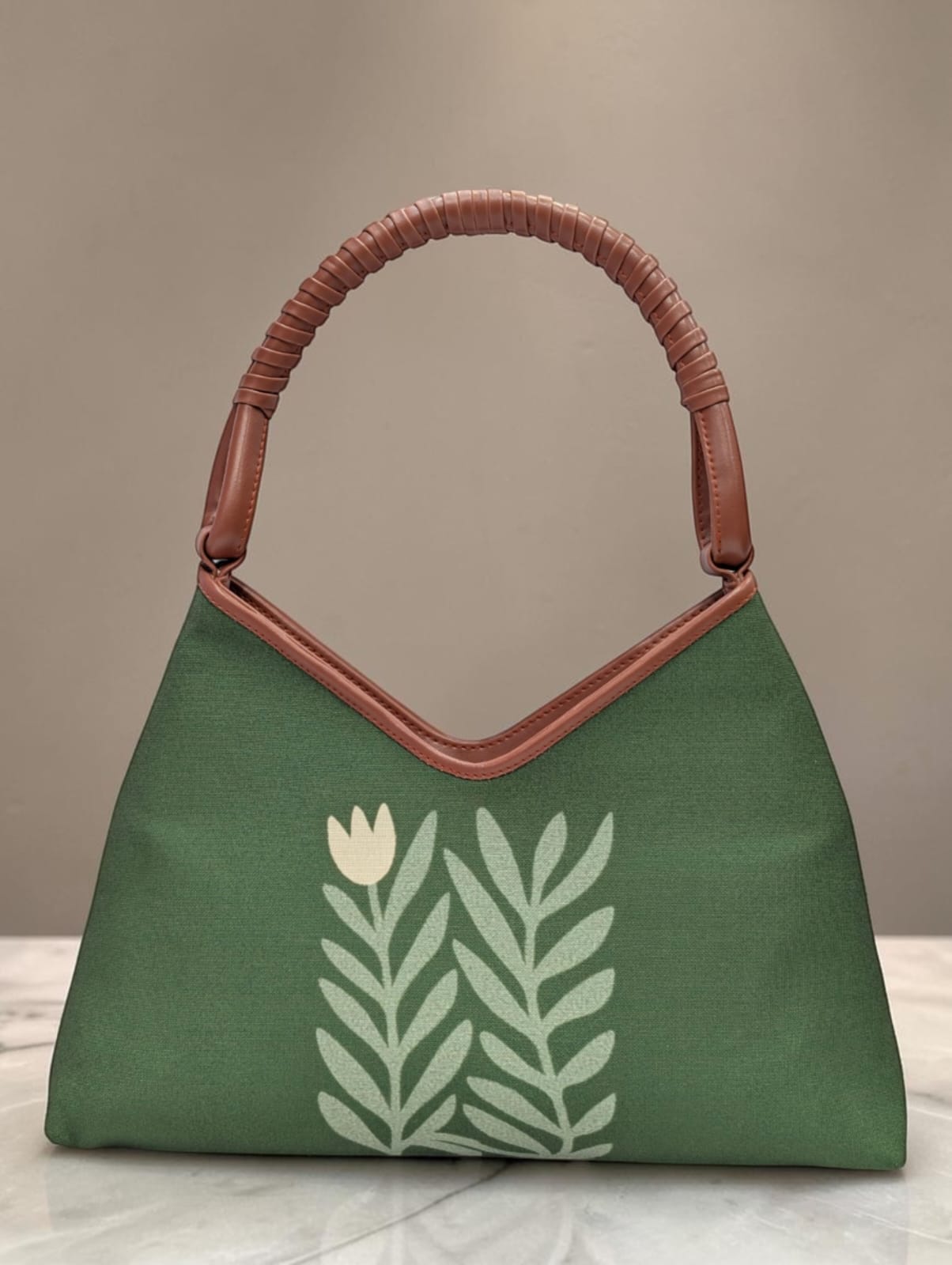 The Flora Hobo