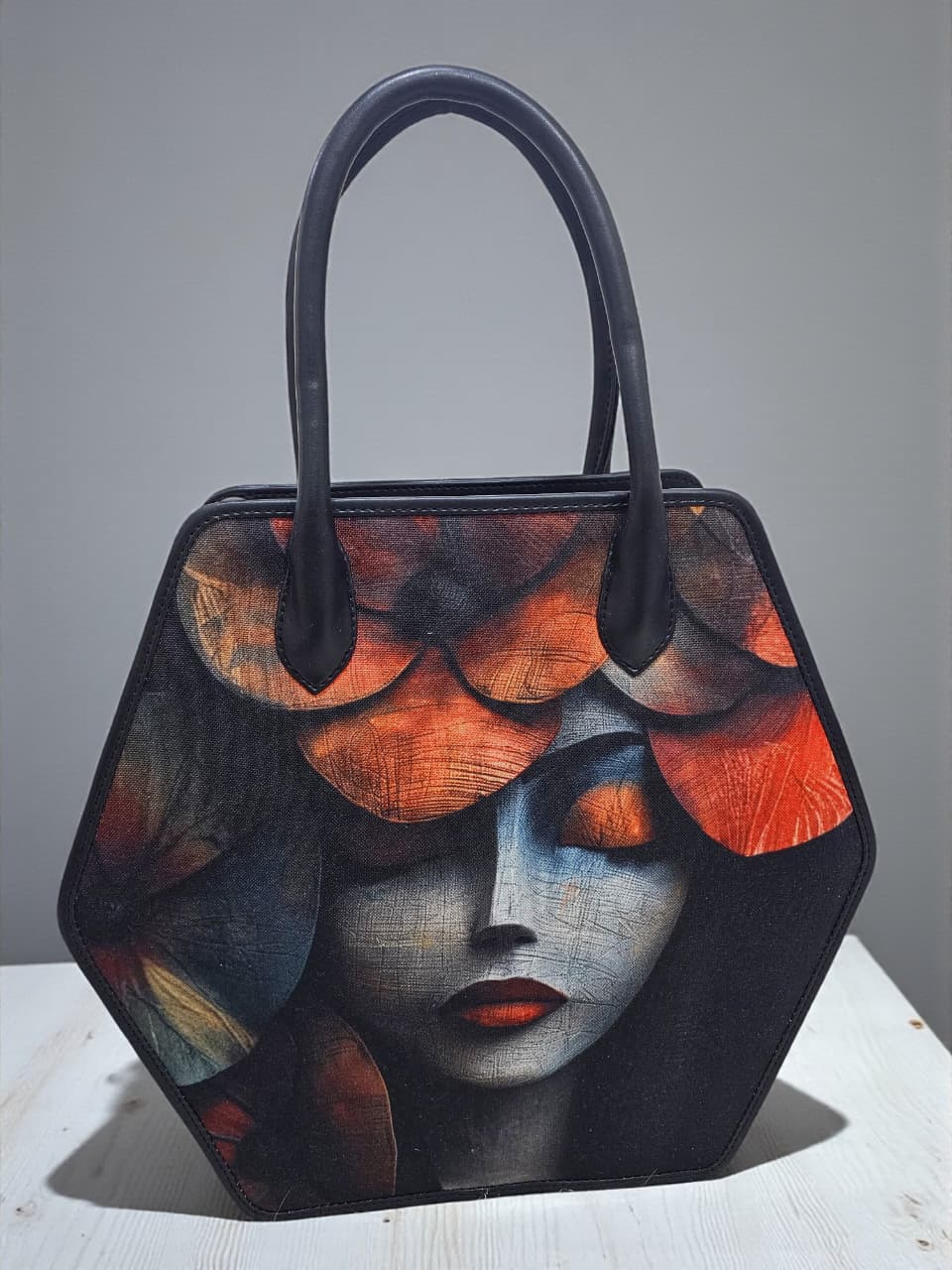 The Hexa Tote