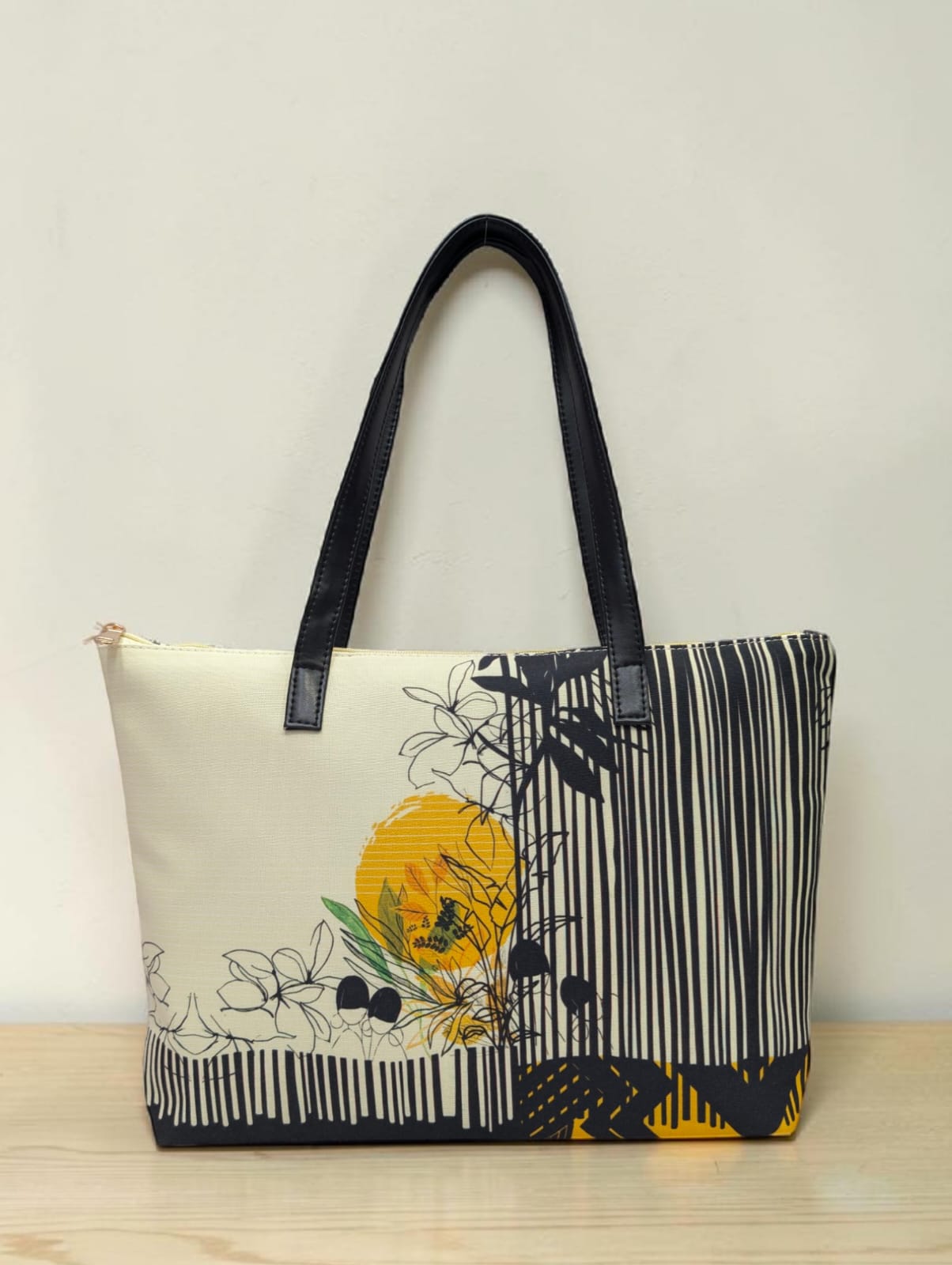 The Horizontal Tote