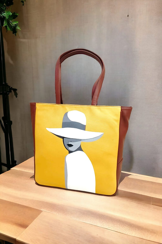 The Printed Vertical Tote