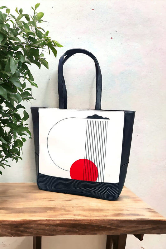 The Printed Vertical Tote
