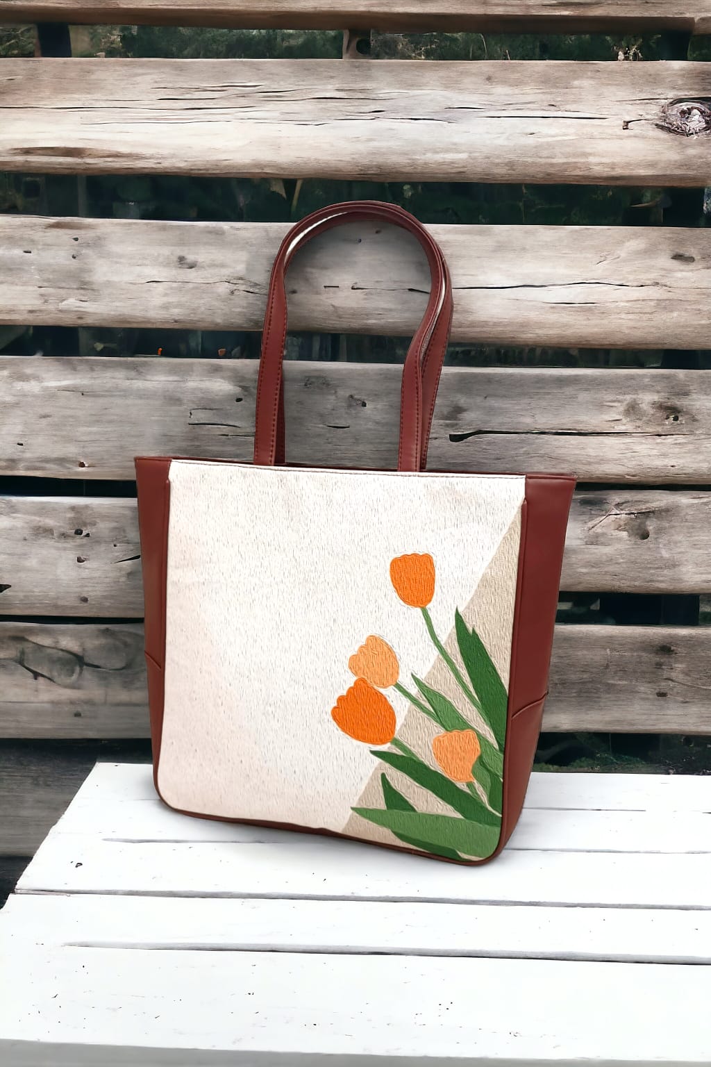 The Printed Vertical Tote