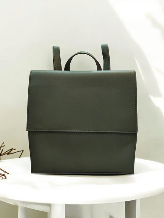 The Compact Backpacks_Formal