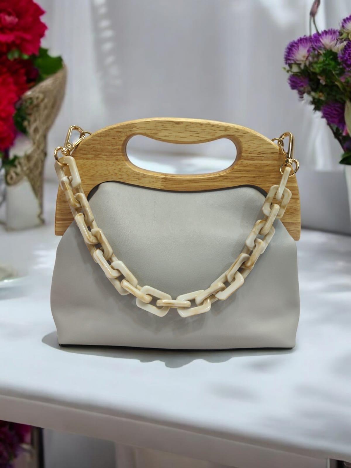 The Wooden Handle Sling