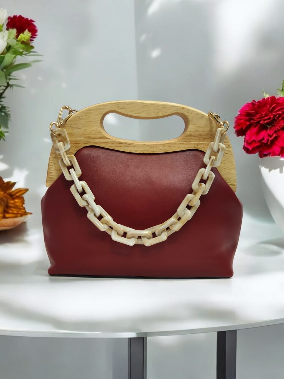 The Wooden Handle Sling