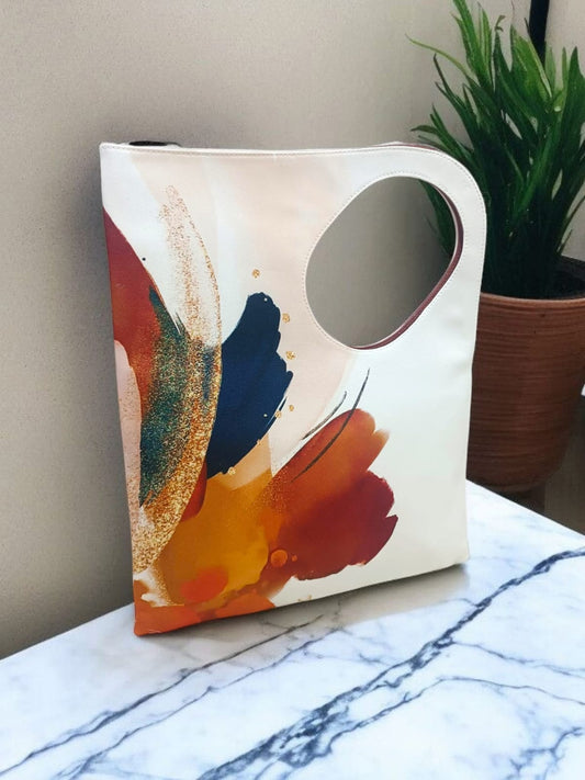 The Oval-Cut Tote