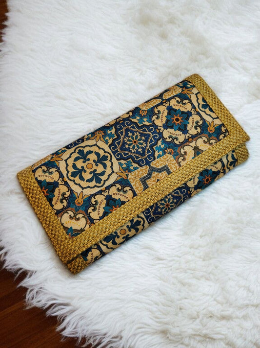 The Tussar-Jute Wallet
