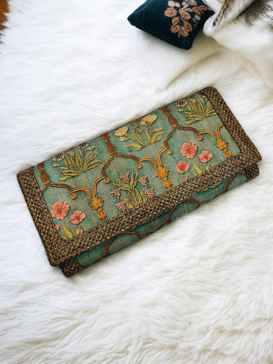 The Tussar-Jute Wallet