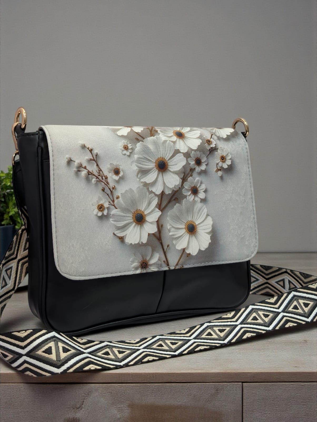 Mood-Switch - One Sling 3 Flaps