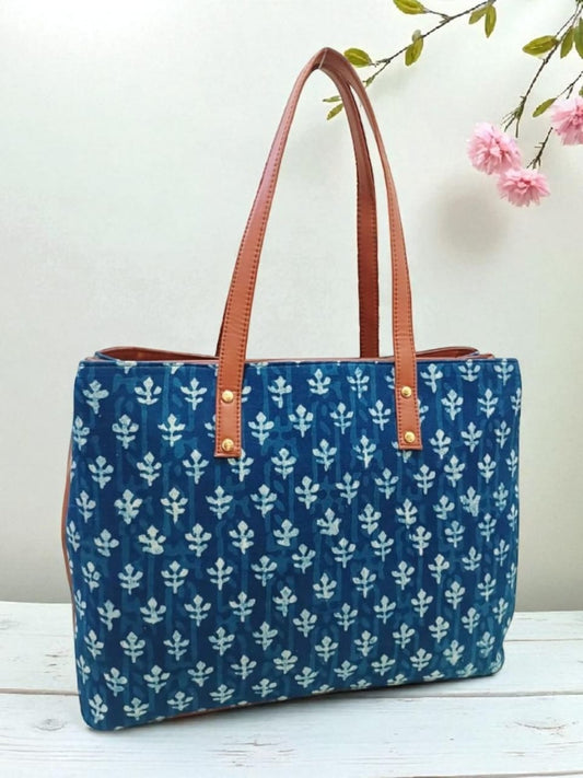 The 3 Pocket Printed Tote - Cotton