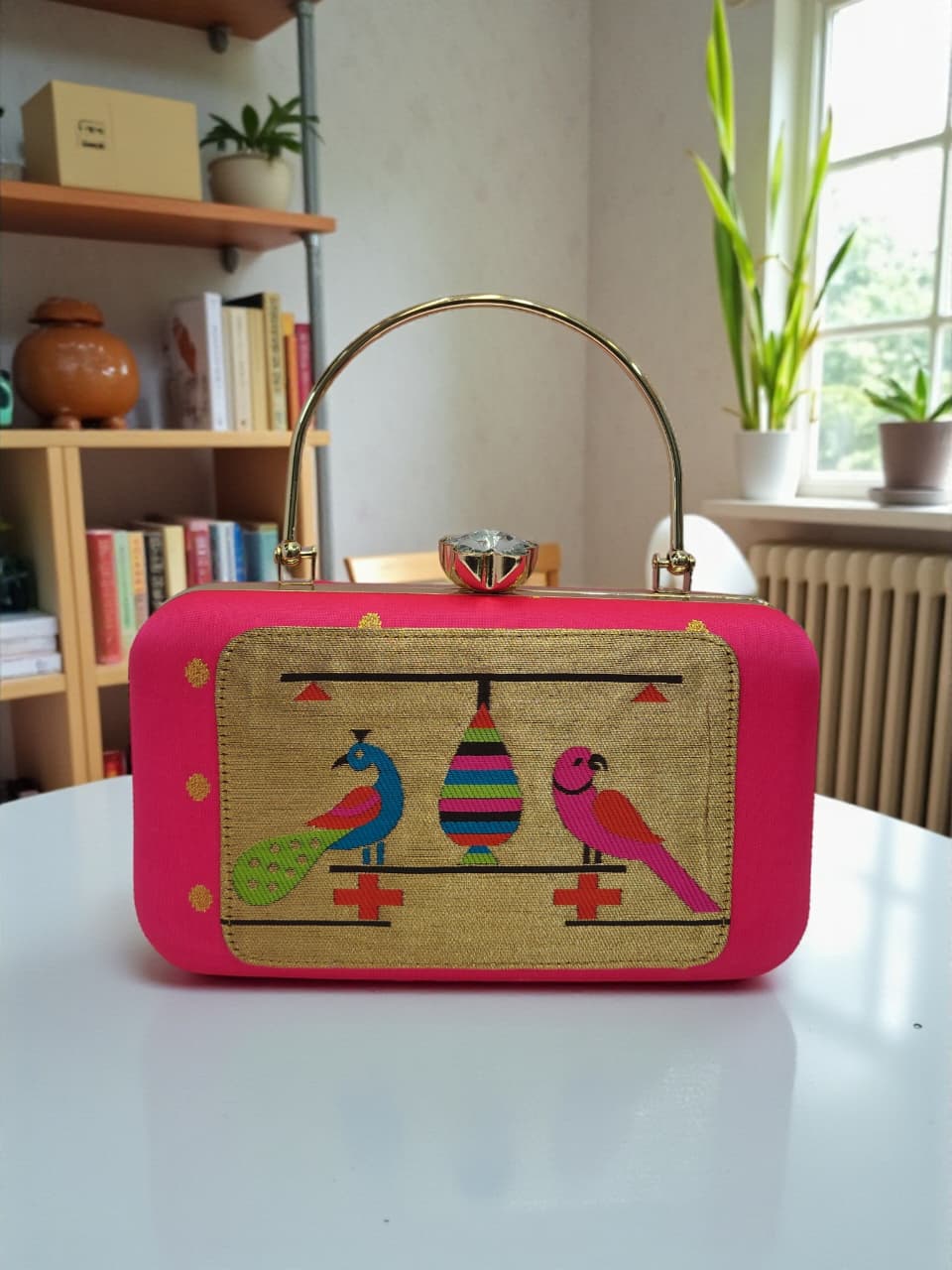 The MorPaakhi Clutch - Design 03