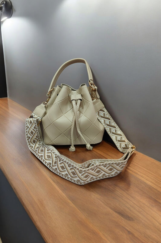Levina - The Broad Belt Sling-03