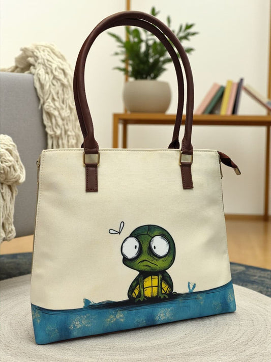 The Side Zipper Tote