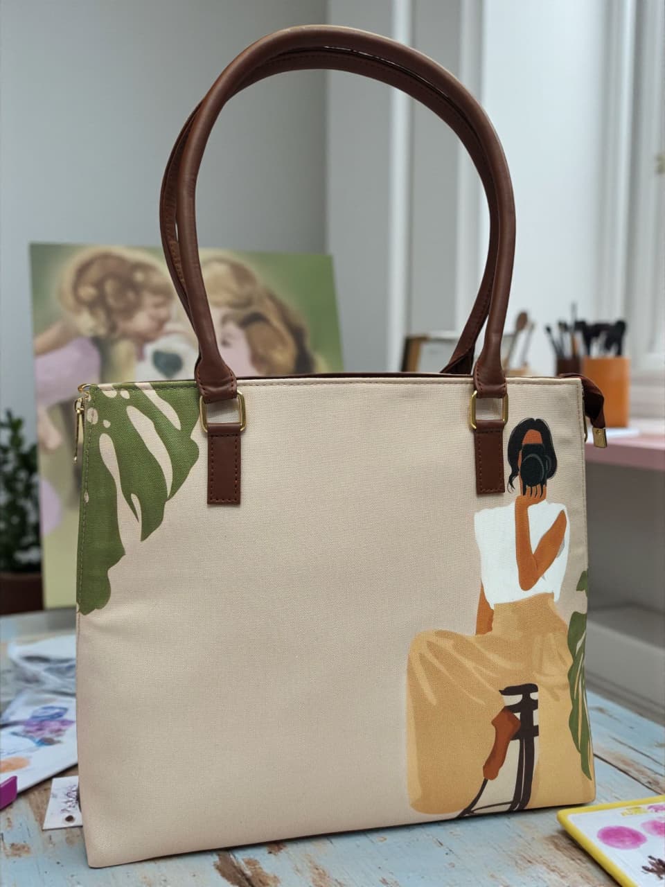 The Side Zipper Tote