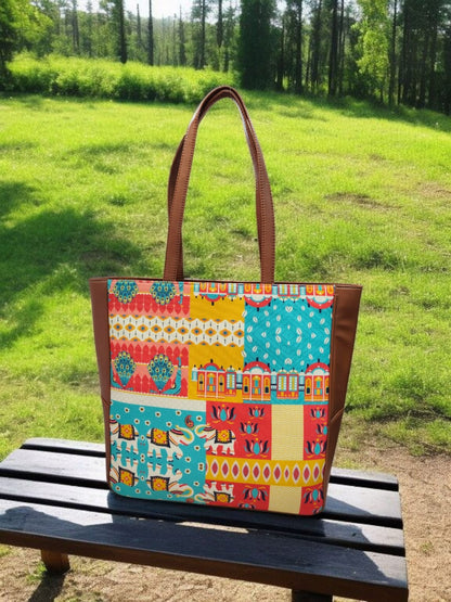 The Printed Vertical Tote