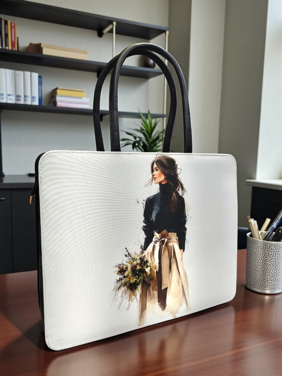 The Curve Laptop Tote