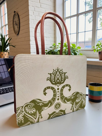 The Curve Laptop Tote