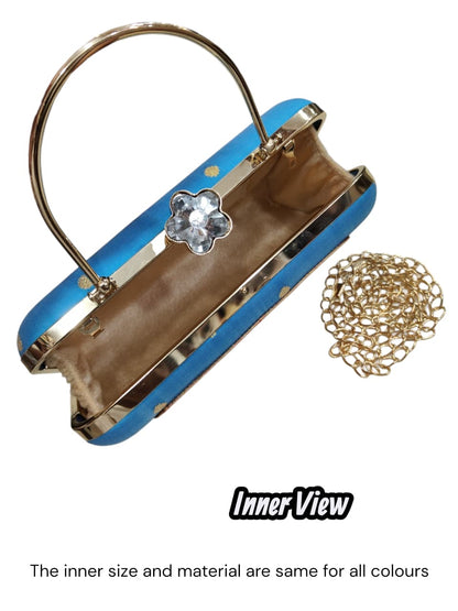 The MorPaakhi Clutch - Design 03