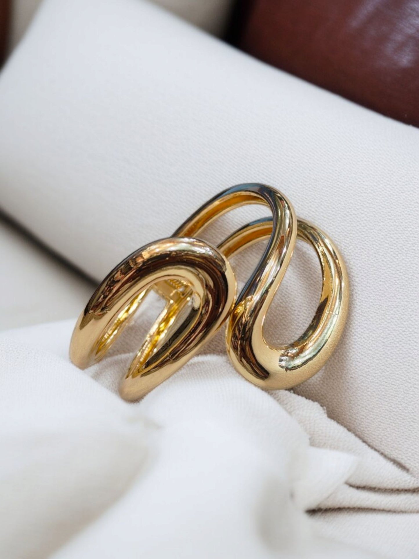 The Cuff Kadaa - By " ZEVAR "