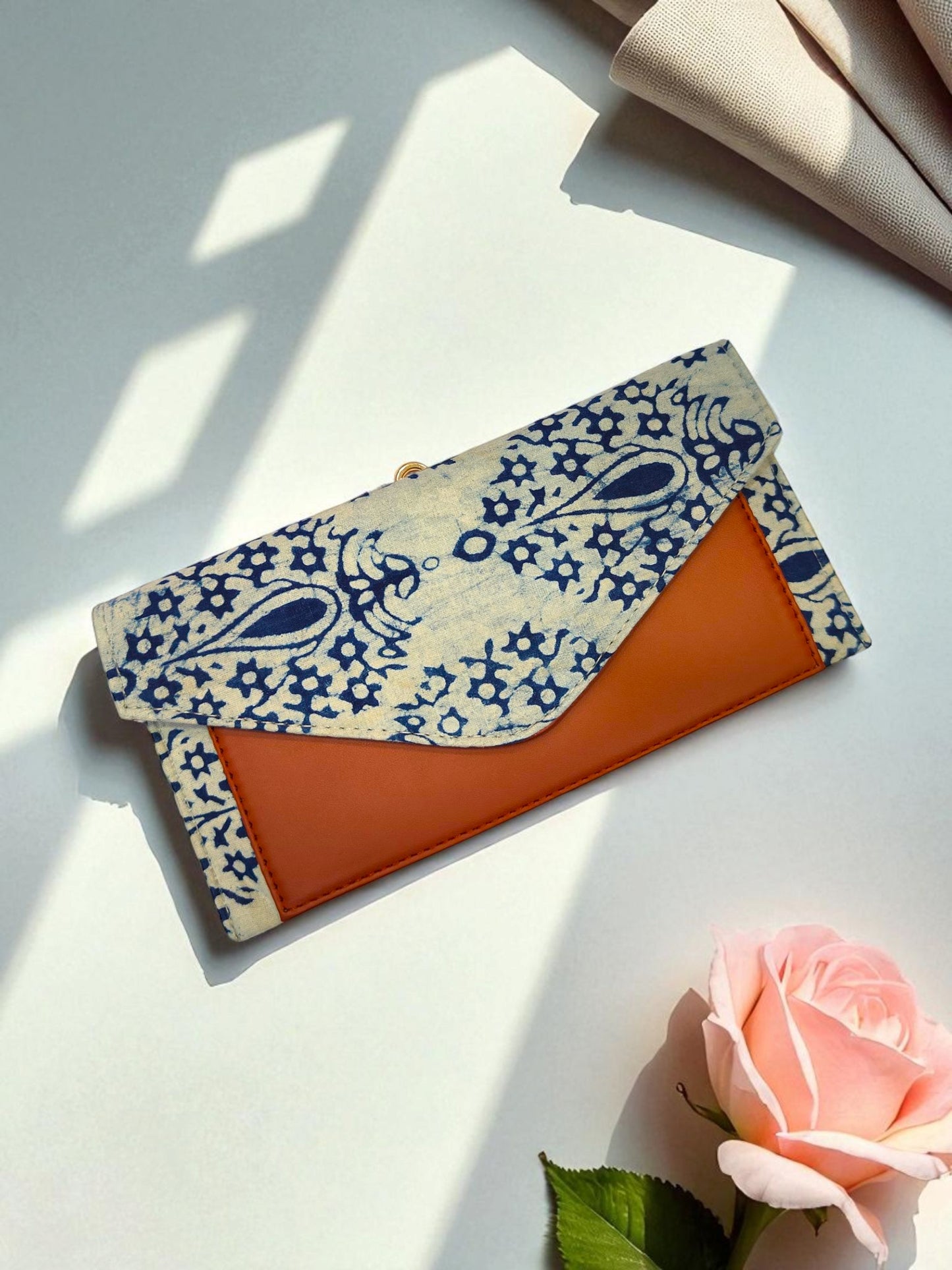 The Sleek Cotton Wallet