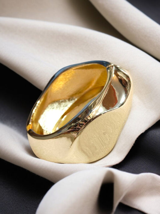 The Cuff Kadaa - By " ZEVAR "