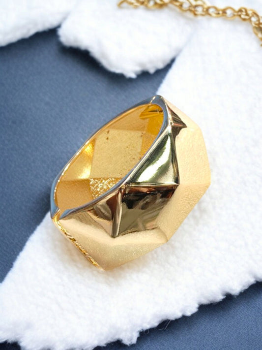 The Cuff Kadaa - By " ZEVAR "