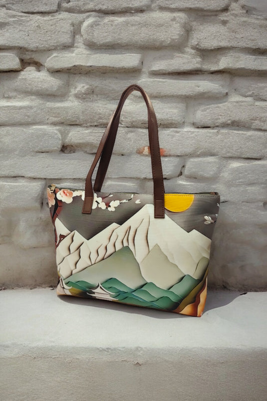 The Horizontal Tote